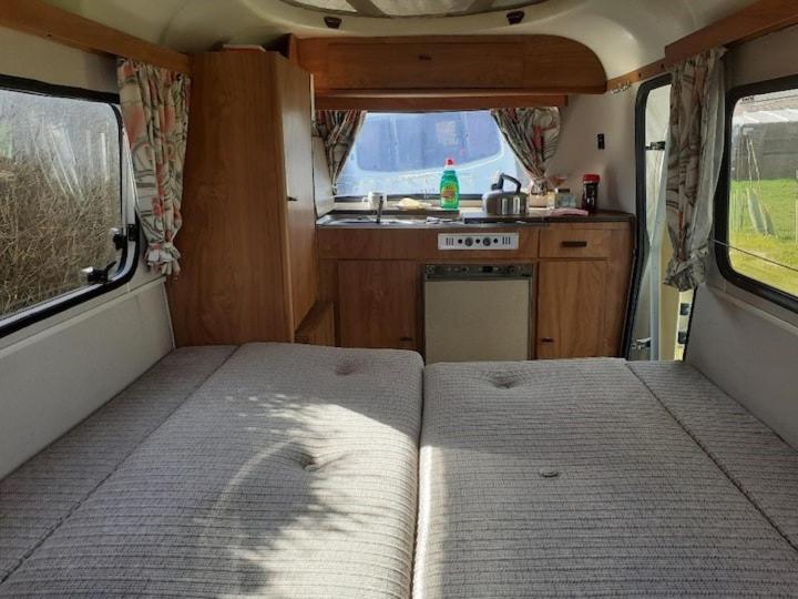 Sundial Cottage Eriba Caravan NWI Extérieur photo